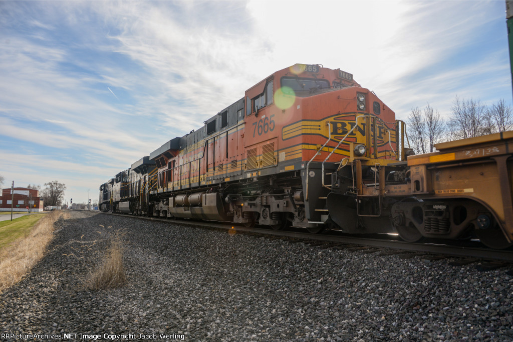 BNSF 7665